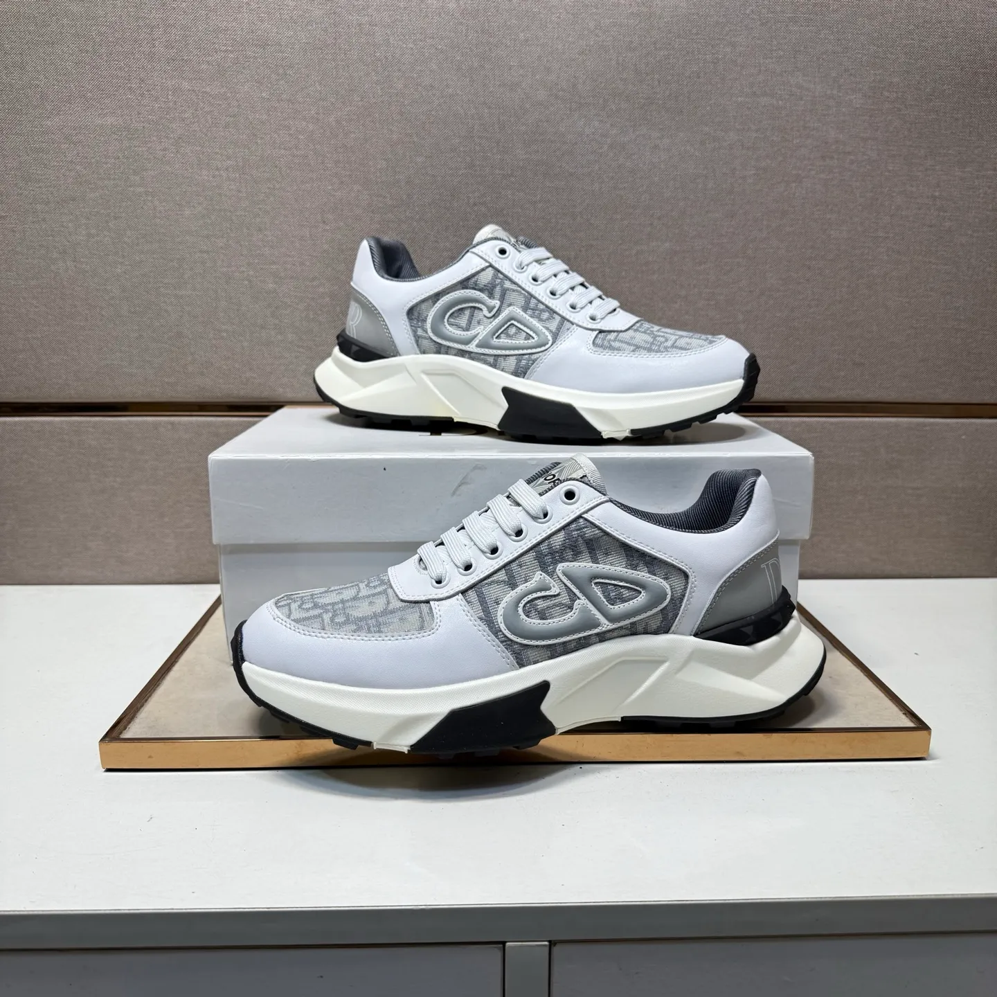 ⬛️Men's shoes💰p442 [Dior~] Men's casual shoes 2025z cabinet sales simultaneously 🔶Size: 38-44#️⃣ 🔷2 colors🔜The upper is made of multi-material splicing➕Mesh lining, comfortable and breathable, sole: original comfortable and wear-resistant outsole, ⚠️real thing📱photographed🎬real thing is better📢📢📢